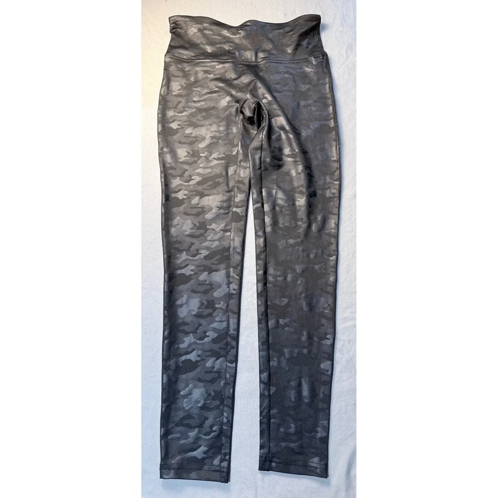 Shinester Black Camo High‎ Waisted Leggings SP3562B Womens Size M Yoga Pants
